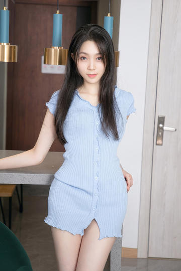 国产精品美女被遭强扒开双